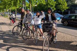 Vi cykler til arbejde